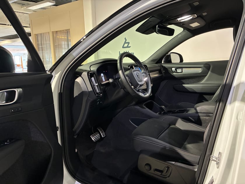 Bild 5 av Volvo XC40 Recharge Plus |DRAGKROK|