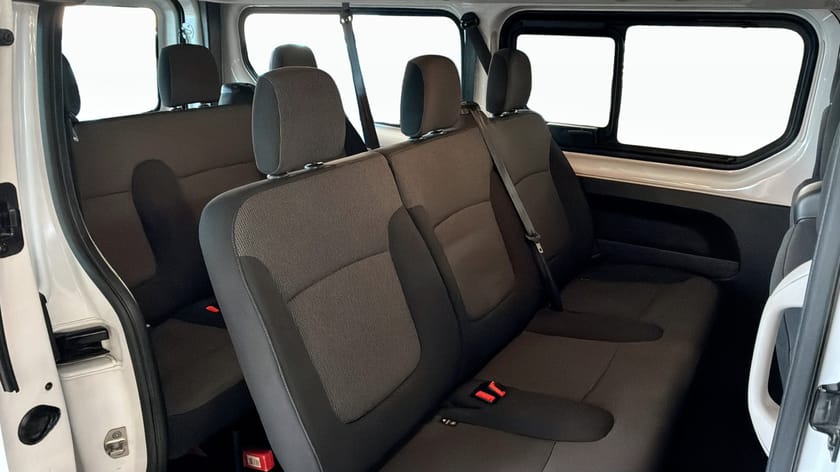 Bild 5 av Renault Trafic Passenger L2 2.0 Blue dCi 150 EDC 150hk MOMS!