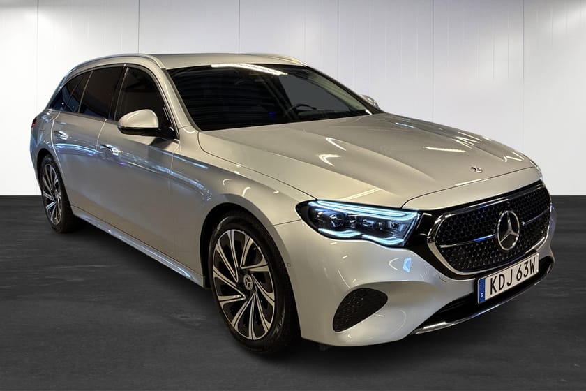 Bild 2 av Mercedes-Benz E 300 T e | Avantgarde | Advanced Plus | 360 | Drag | Smartphone |