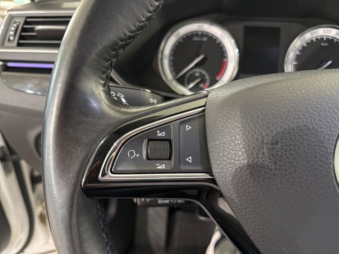 Škoda Škoda Superb Kombi — bild 11