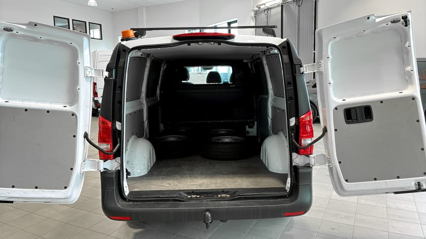 Bild 5 av Mercedes-Benz Vito 116 CDI 4MATIC 2.8t 4x4