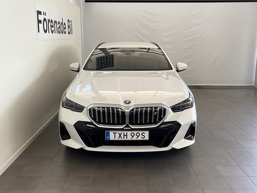 Bild 2 av BMW i5 xDrive40 Touring M Sport Innovation Comfort Access