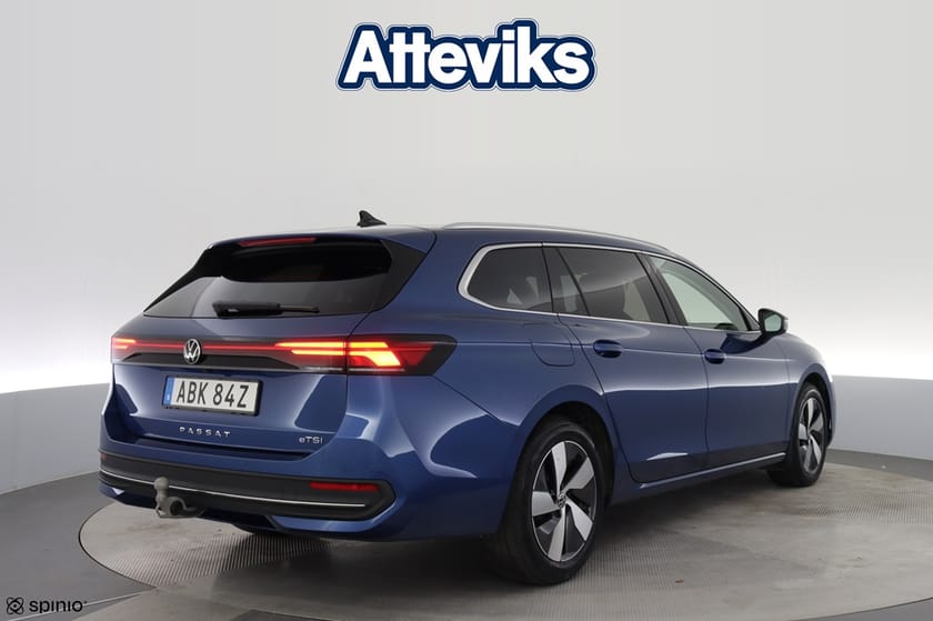 Bild 3 av Volkswagen Passat Sportscombi eTSI DSG Keyless El-lucka Kamera Värm EDITION