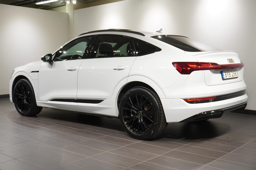 Bild 4 av Audi e-tron Sportback 55 quattro S-Line Pano 360° Drag Luftfjädring B O