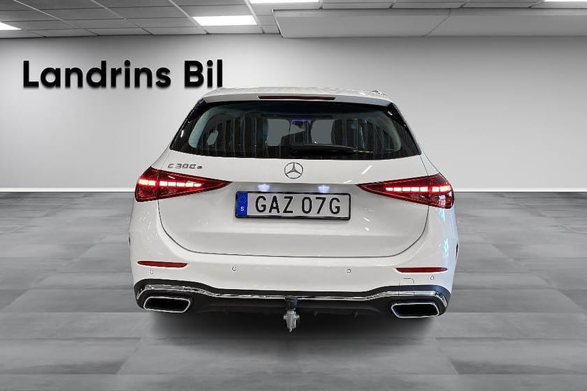 Bild 5 av Mercedes-Benz C 300 T e AMG Drag Backkamera Vinterpaket MInnesstolar