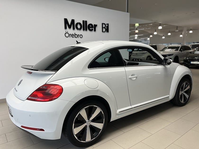 Bild 3 av Volkswagen Beetle 1.4 150hk DSG I Park.sensorer Fram & Bak I Apple-c