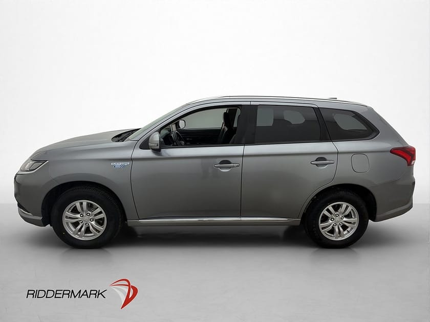 Bild 4 av Mitsubishi Outlander PHEV 203hk Fleet Edition Kamera Drag