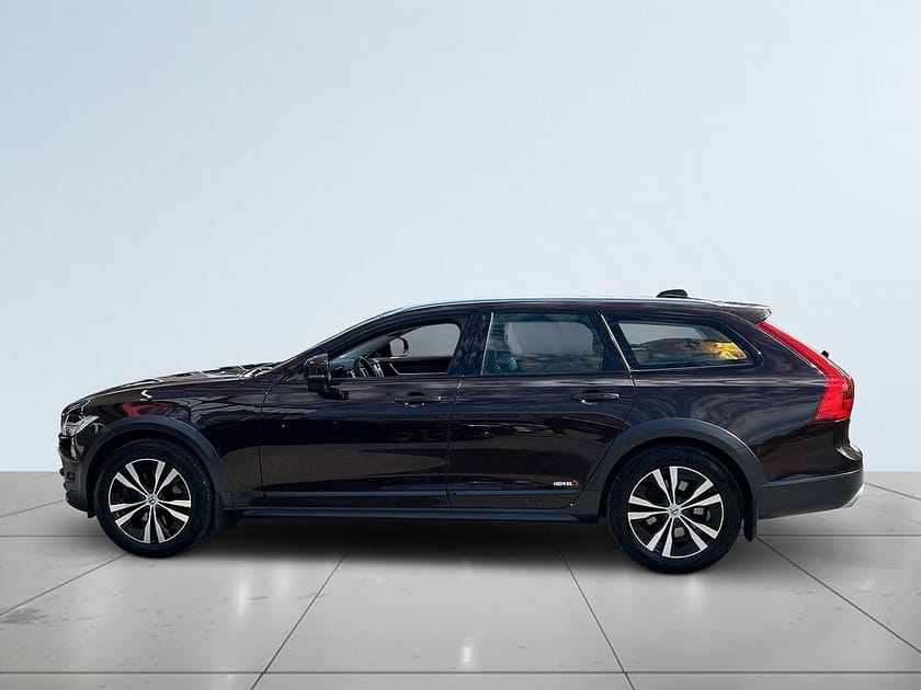 Bild 4 av Volvo V90 Cross Country D4 AWD Geartronic Advanced S&V-Hjul/M-värm/Drag/Kamera