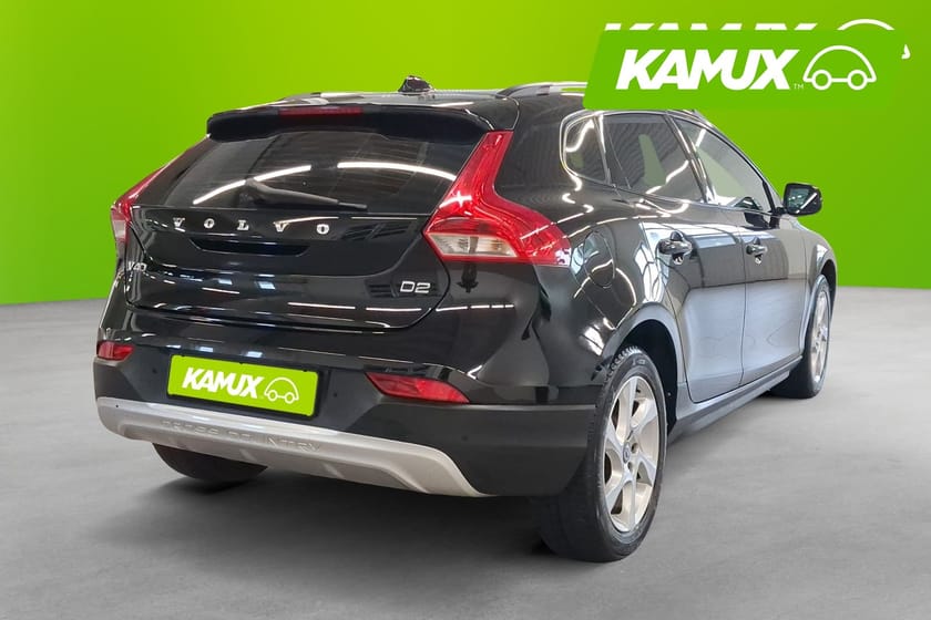 Bild 4 av Volvo V40 Cross Country Momentum Business Edition Adaptiv farth Aktivt helljus PDC BLIS Delskinn