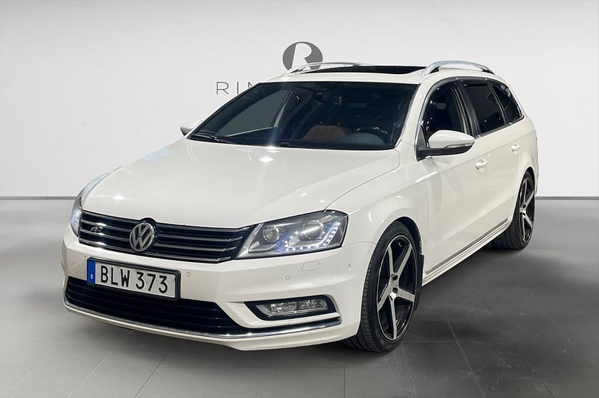 Bild 1 av Volkswagen Passat Variant 2.0 TDI 177 HK DSG 4M R-LINE D-VÄRM PANO DRAG