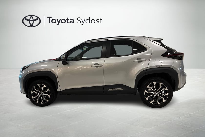 Bild 3 av Toyota Yaris Cross Hybrid 115 1.5 Active Plus Automat Backkamera Navigation mm.
