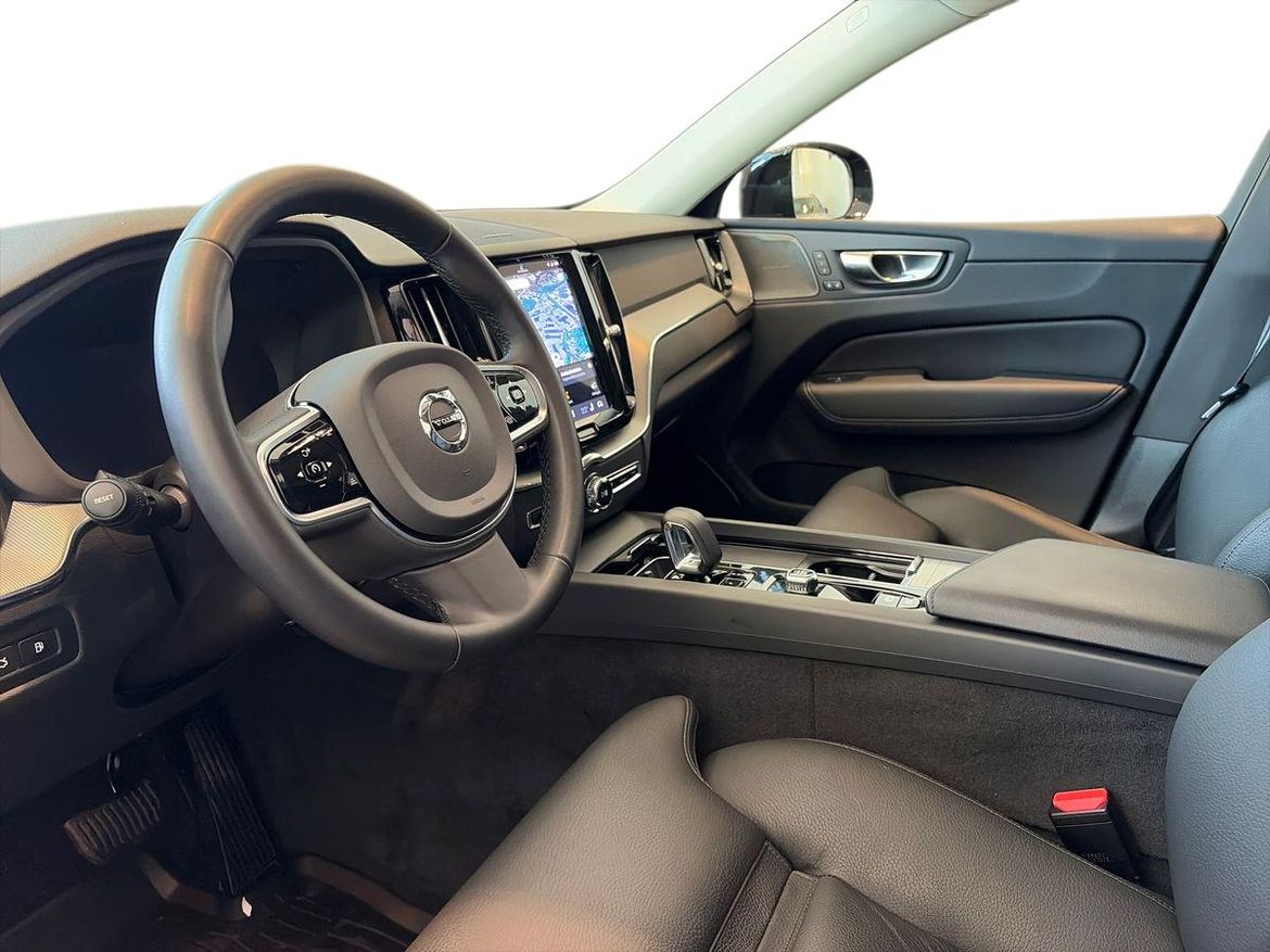Volvo XC60 2023 - miniatyr 8