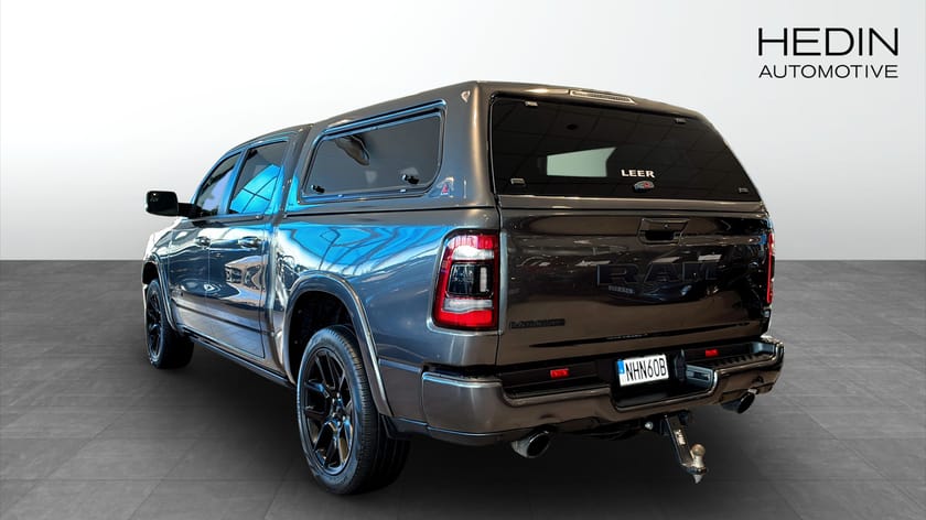 Bild 2 av RAM 1500 Crew Cab 5,7L V8 Hemi + Kåpa 3,95% ränta