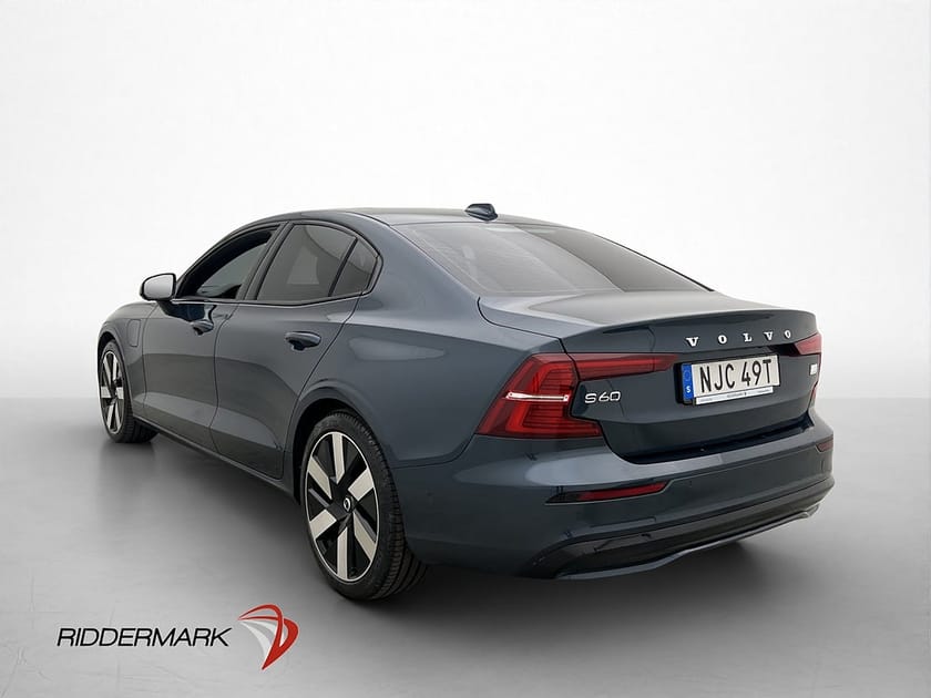 Bild 5 av Volvo S60 T6 AWD Plus Dark Värmare Pano MOMS Drag 360° Pilot