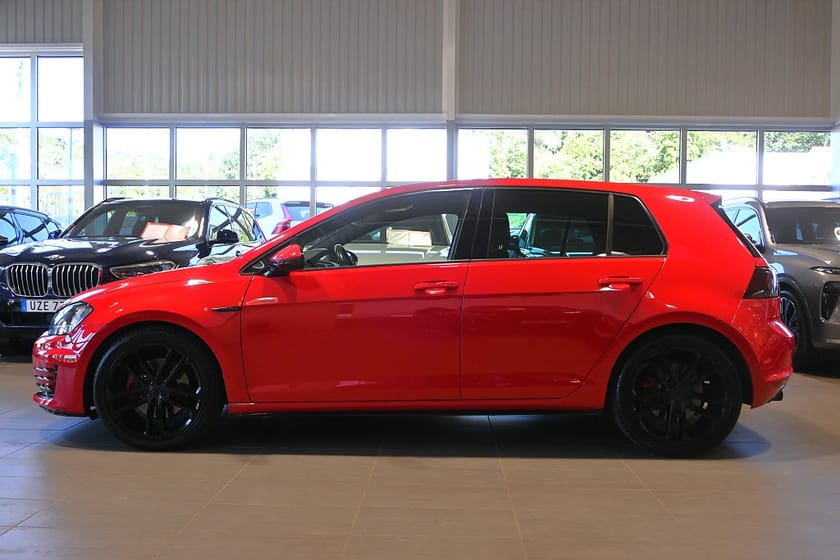 Bild 2 av Volkswagen Golf  GTD 5-dörrars 2.0 TDI 184HK Adaptiv farthållare Drag