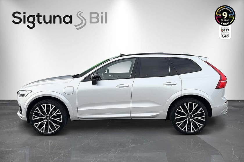 Bild 3 av Volvo XC60 Recharge T8 AWD R-Design / H&K / Pano / 360 / Värmare