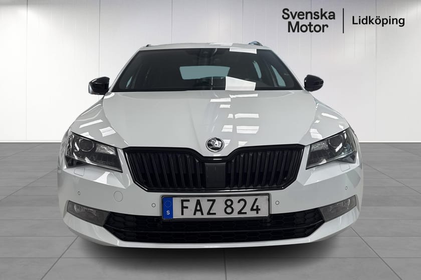 Bild 2 av Škoda Superb Kombi 2.0 TDI 4x4 SCR DSG Sportline I Backkamera I Canton I SmartLink I
