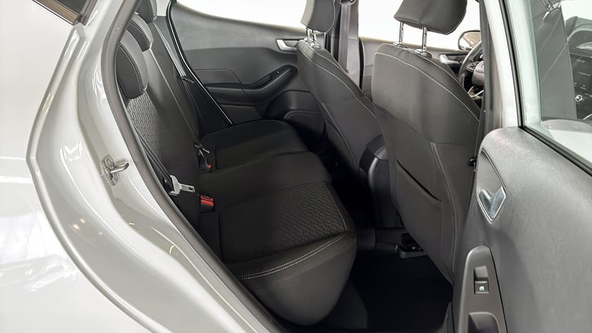 Bild 5 av Ford Fiesta TITANIUM 1.0 100Hk | Rattvärme Carplay Adaptiv Farthållare