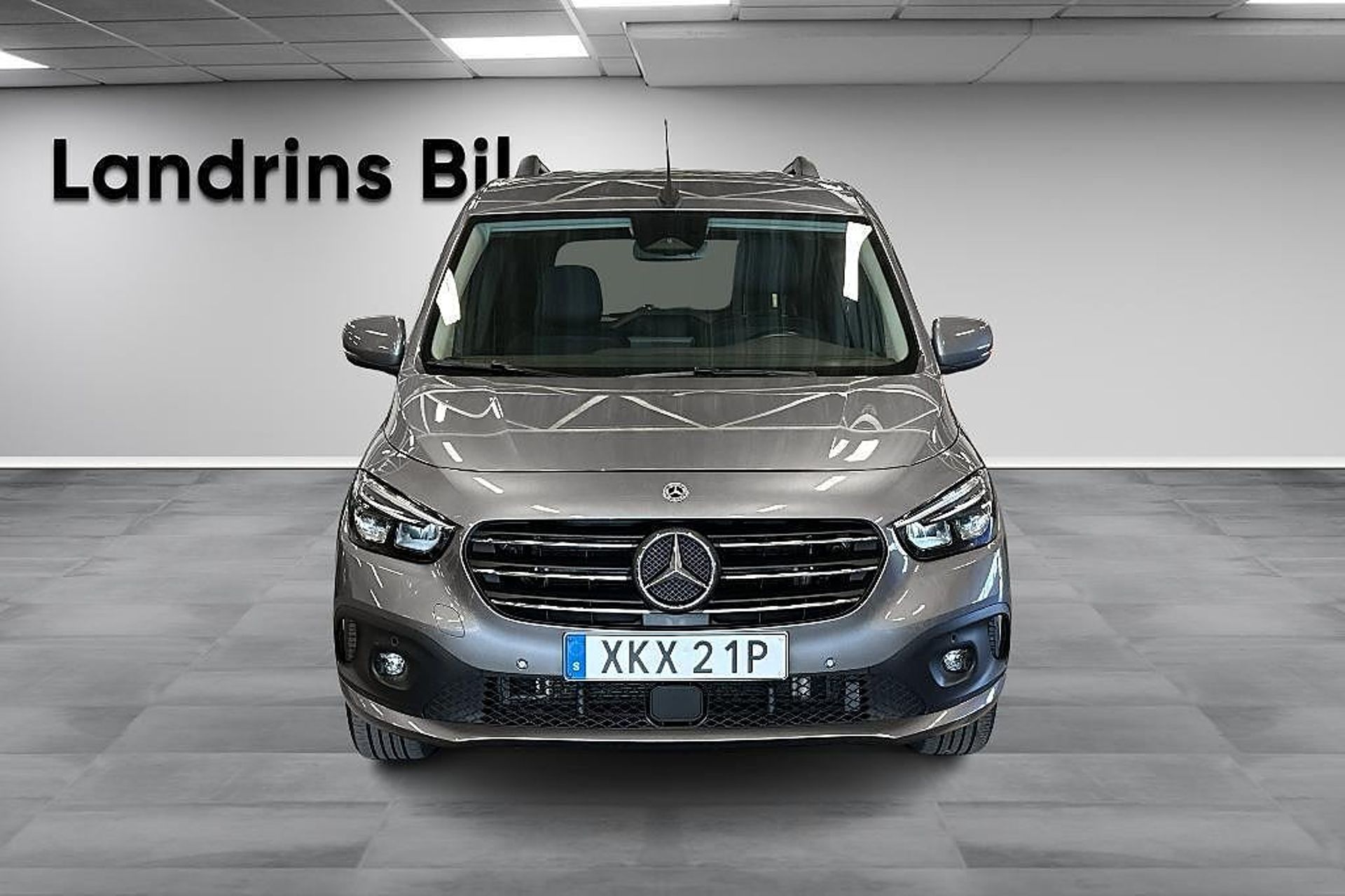 Mercedes-Benz T 180 d DCT Premium, Moms 2024, kuva 2/10