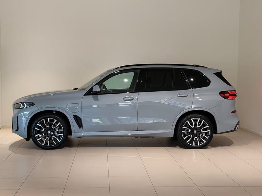 Bild 2 av BMW X5 xDrive50e xDrive 50e, M-Sport-Business Ed, Panorama, Komfortstol