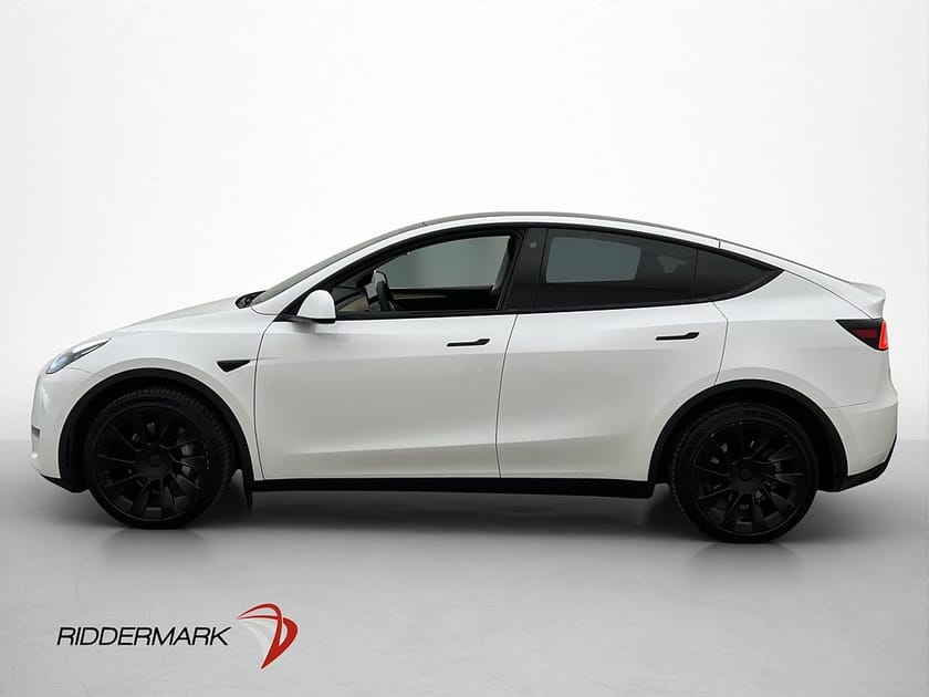 Bild 5 av Tesla Model Y Long Range AWD Svensksåld Panorama