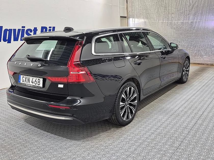 Bild 4 av Volvo V60 T6 Recharge Core Bright plug in AWD 350HK 4x4