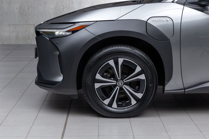 Bilde 4 av Toyota bZ4X AWD Executive