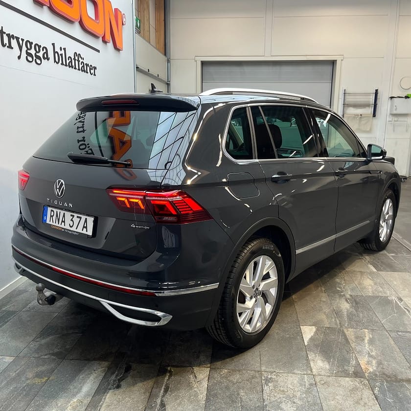 Bild 4 av Volkswagen Tiguan 2.0 TDI 4Motion Elegance H&K Cockpit Carplay Navi Drag