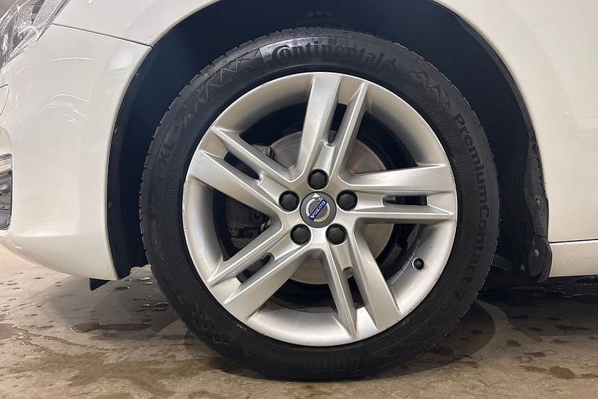 Bild 5 av Volvo V60 D2 Kinetic / Värmare / Drag / P-Sensor / Kamrem Bytt