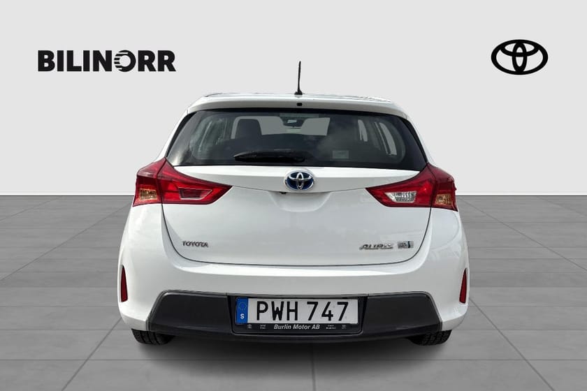 Bild 5 av Toyota Auris Hybrid 1.8 5-D ACTIVE/KAMKEDJA/AUTOMAT/V-DÄCK