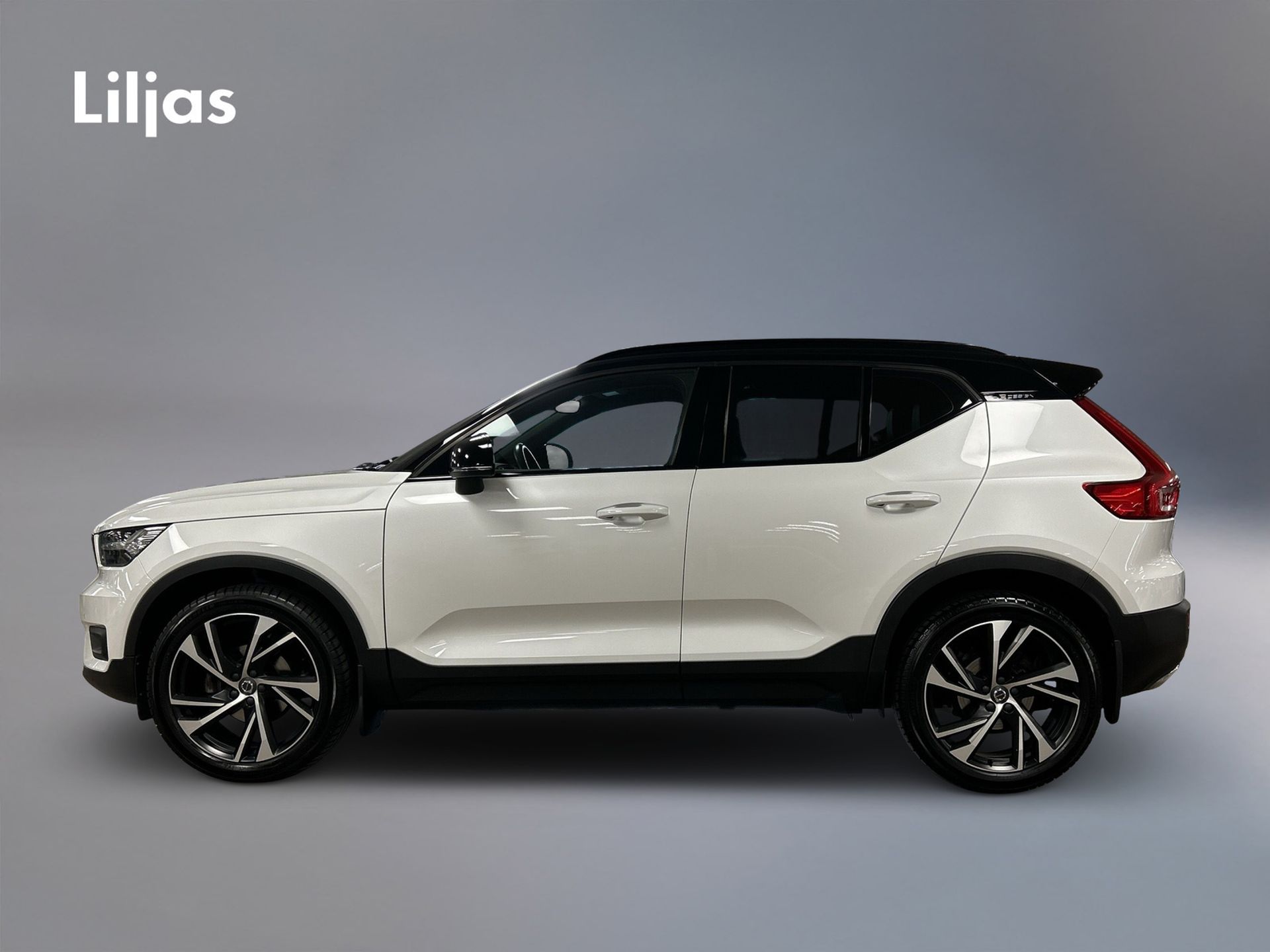 Volvo XC40 D3 FWD R-Design 2019, bild 2/10