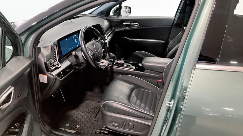 Bild 4 av Kia Sportage PHEV GT LINE PANOR TWO COL 265HK Dragkrok