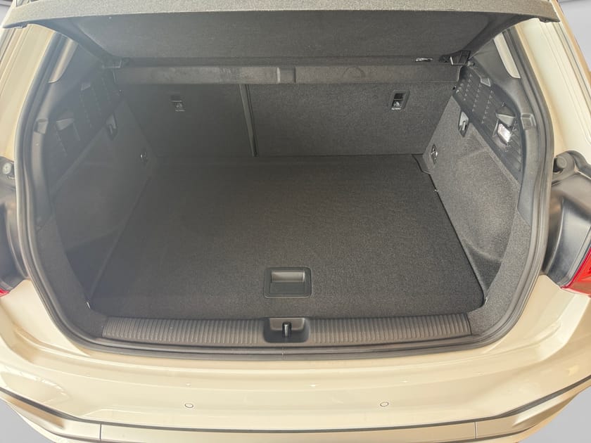 Bild 4 av Audi Q2 35 TFSI Tsi 150 / S-line / Värmare Komfortpkt plus