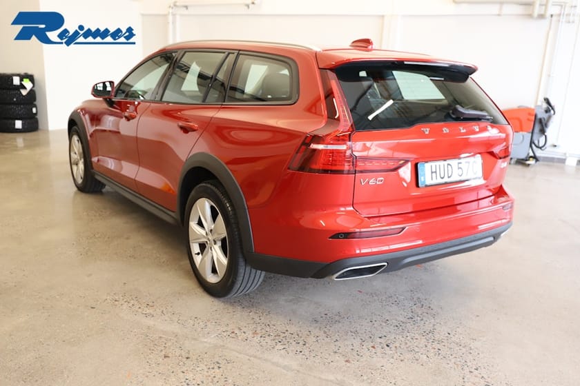 Bild 3 av Volvo V60 Cross Country B4 AWD Diesel Adv SE