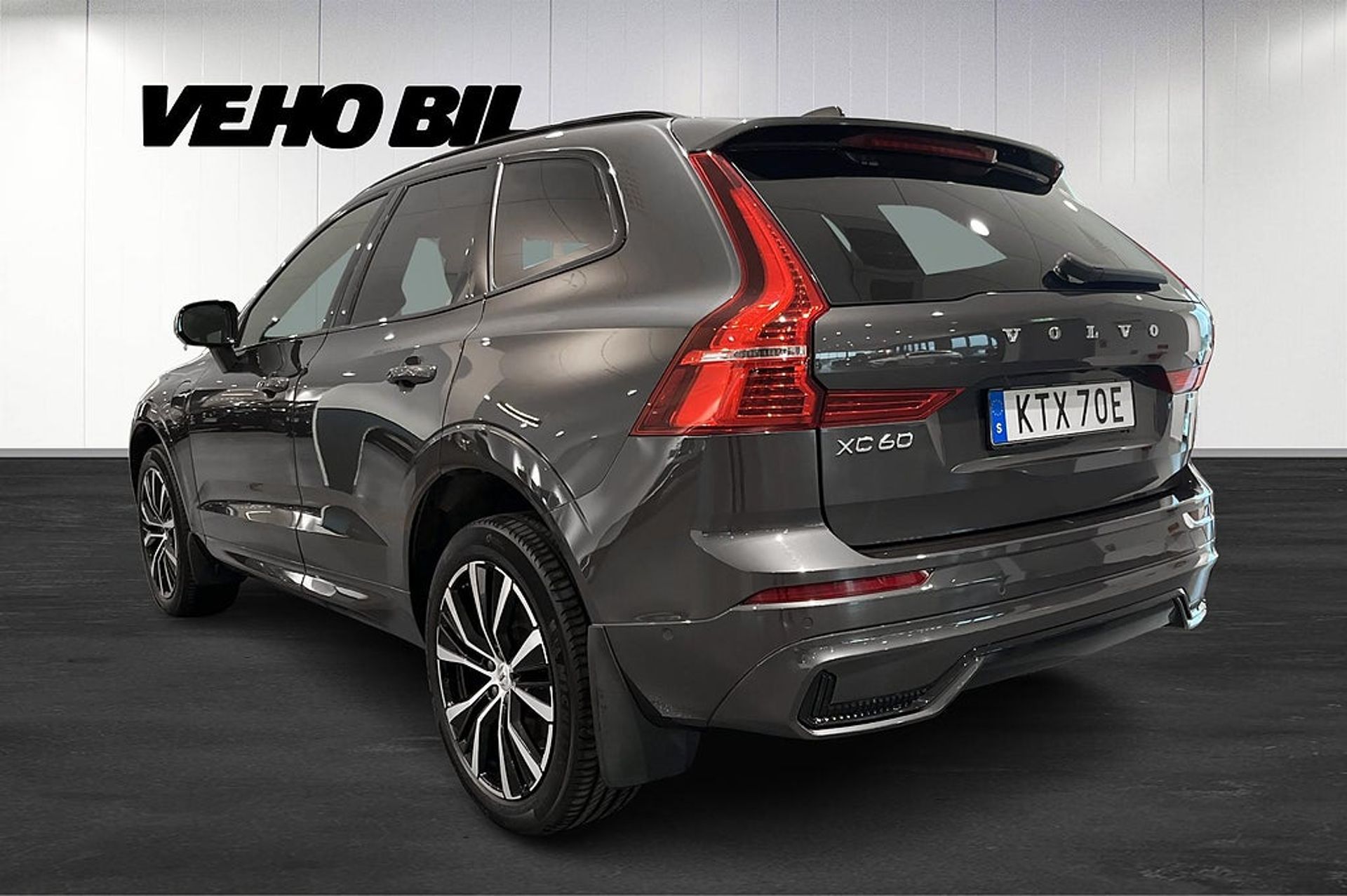 Volvo XC60 Recharge T6 AWD Ultimate Dark 2023, kuva 4/10