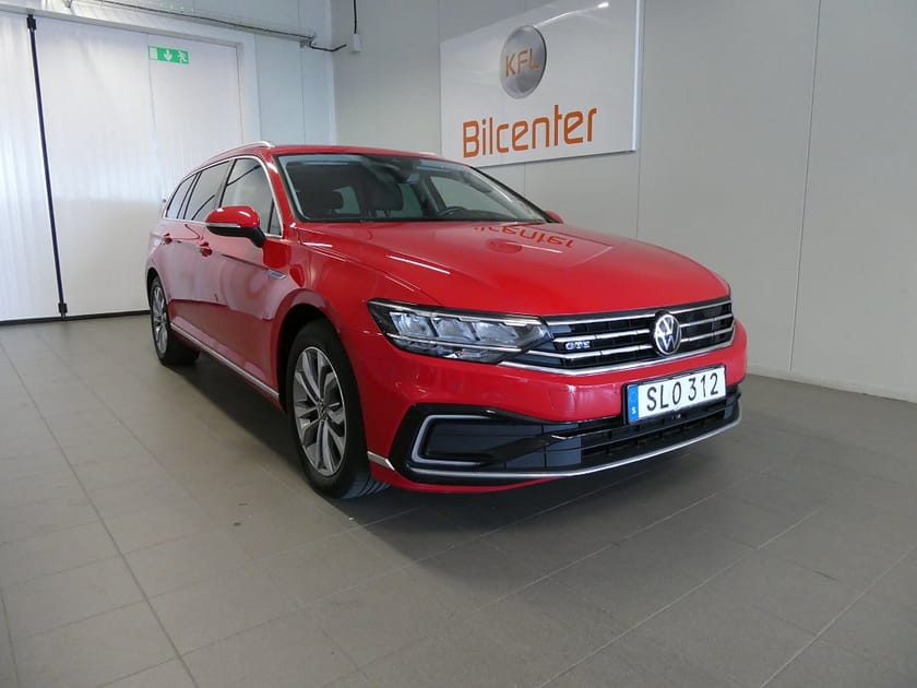 Bild 3 av Volkswagen Passat Sportscombi GTE 1.4 TSI Aut-Kamera-Navi-Värm-Pano*Nyservad*-SoV