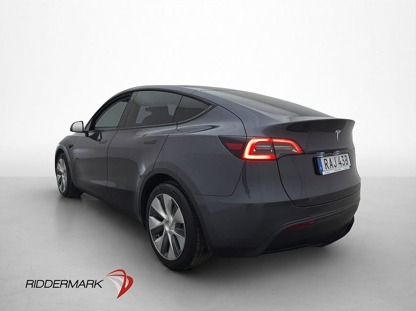 Bild 5 av Tesla Model Y Standard Range RWD 299hk Pano 1-Brukare MOMS