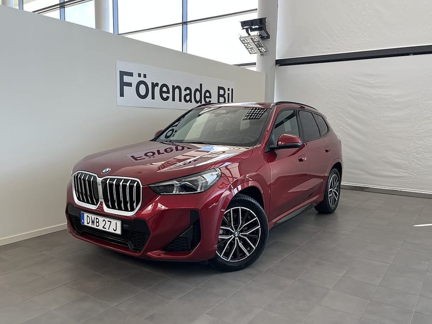 Bild 1 av BMW X1 sDrive18i M Sport Drag Rattvärme Sportstolar ParkAssist