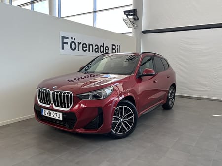 BMW X1 sDrive18i M Sport Drag Rattvärme Sportstolar ParkAssist