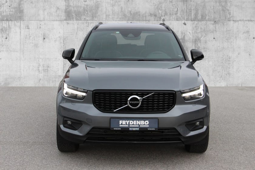 Bilde 2 av Volvo XC40 D4 AWD R-Design KROK|PLUSS.PK|TEK.PK|19"