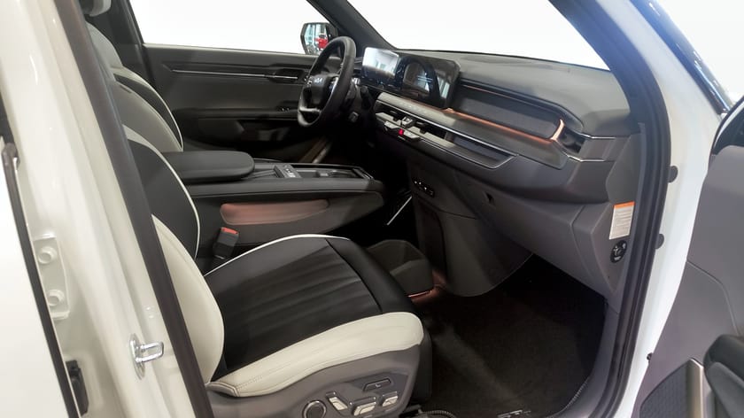 Bild 3 av Kia EV9 AWD GT LINE LONG RANGE 7 SITS *Laddkort 15.000kr*