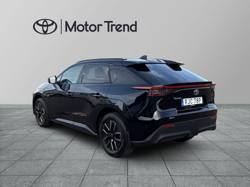 Bild 2 av Toyota bZ4X
