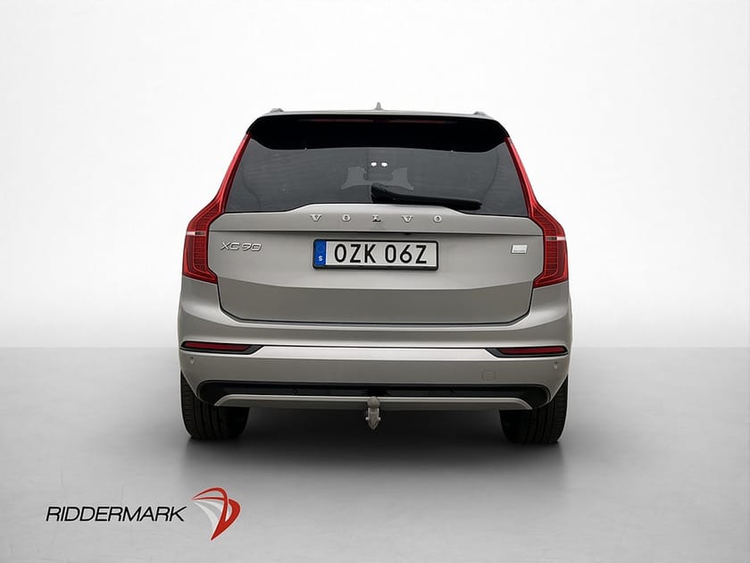 Bild 5 av Volvo XC90 7 Säten Recharge T8 Ultimate Dark B&W Pano Luft Drag HUD