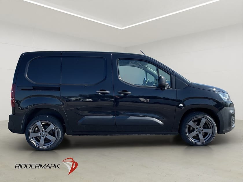 Bild 1 av Citroën Berlingo Van Increased Payload 131hk Värmare B-Kamera CAPRLAY 0.59L/Mil