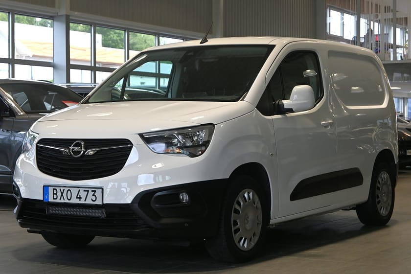 Bild 1 av Opel Combo Cargo IP 1.5 BlueHDi 130 EAT V-inredd Drag