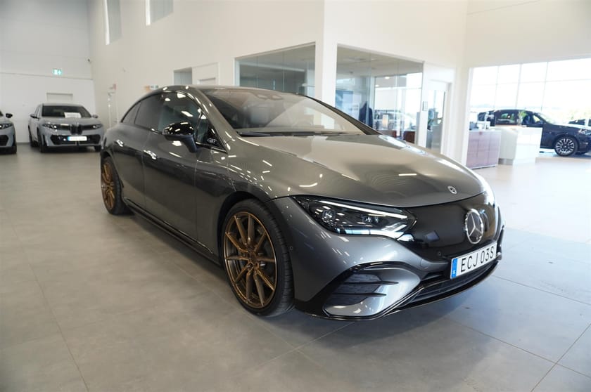 Bild 4 av Mercedes-Benz EQE 350 4MATIC AMG Night Package Pano Burmester