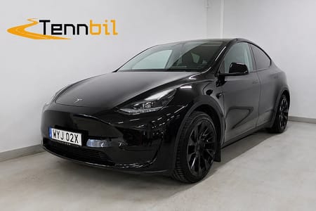 Tesla Model Y Standard Range RWD Panorama