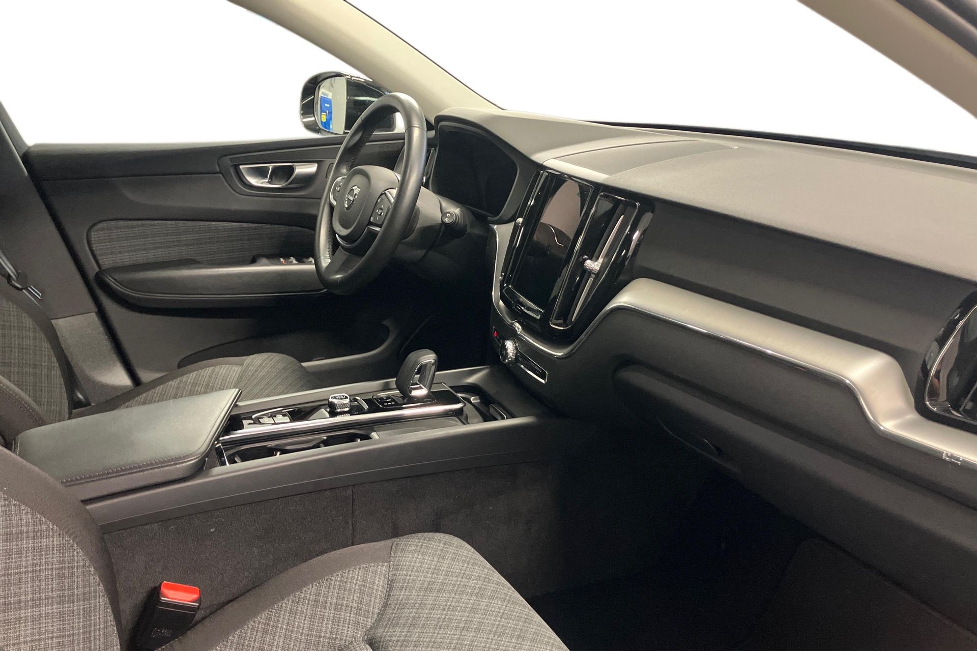 Volvo XC60 Recharge T6 II Core Edition 2024, bild 7/10