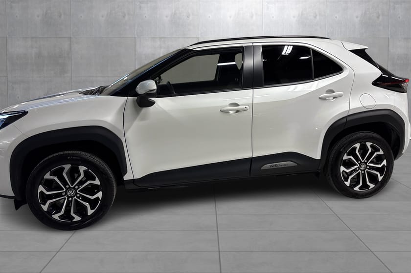 Bilde 2 av Toyota Yaris Cross Hybrid 115 AWD-i
