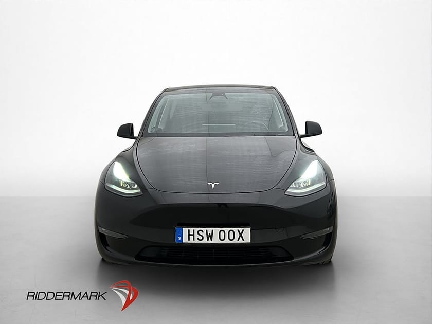 Bild 3 av Tesla Model Y Long Range AWD Dragkrok MOMS Svensksåld